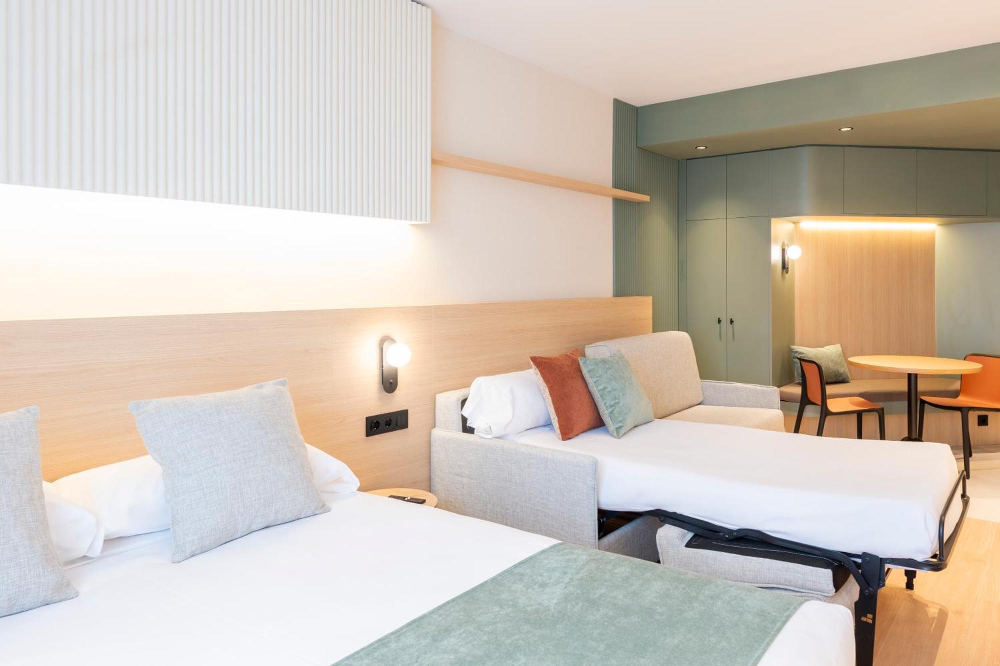 Aparthotel Atenea Calabria, Barcelona